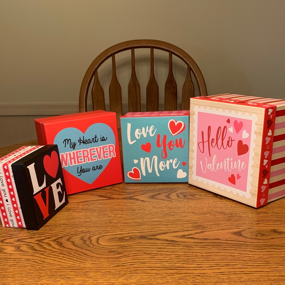 Love stacking Gift Boxes 4 Pk NEW Various Sizes for all occasions or Decorating